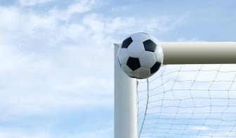Crossbar-Kick
